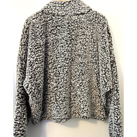 EXPRESS One Eleven NWT Oversized Sherpa Half Zip Pull over SZ XL - Picture 3 of 6